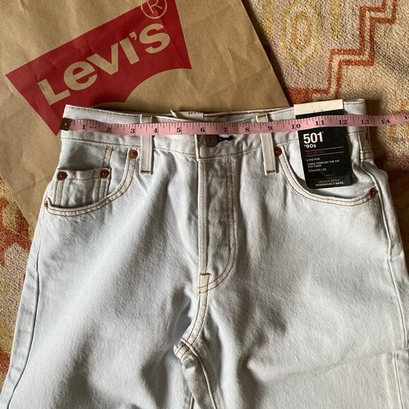 LEVI'S : 501 '90s Relaxed Straight Leg Women's Jeans (Size: 23x32) NWT - Picture 12 of 12
